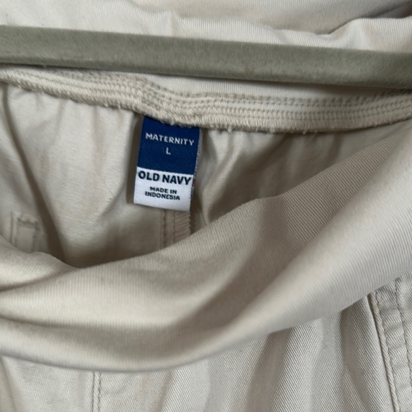 Old Navy Cream High Waist Shorts Textured Fabric - Picture 6 of 7